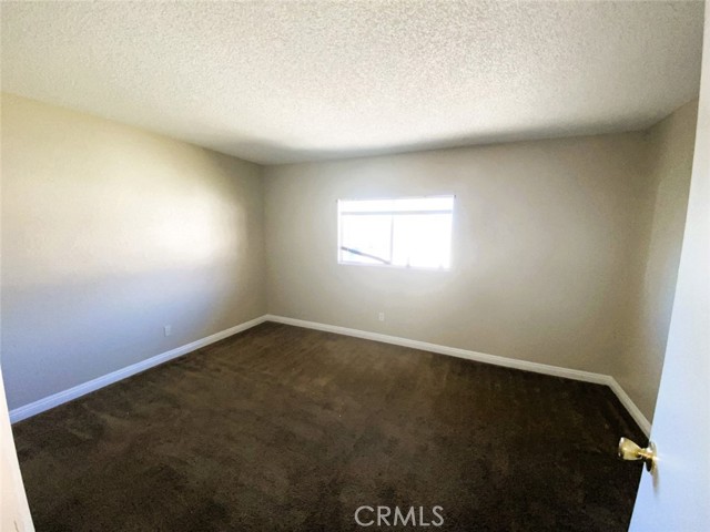 Detail Gallery Image 13 of 18 For 21061 Nisqually Rd #C,  Apple Valley,  CA 92308 - 2 Beds | 2 Baths