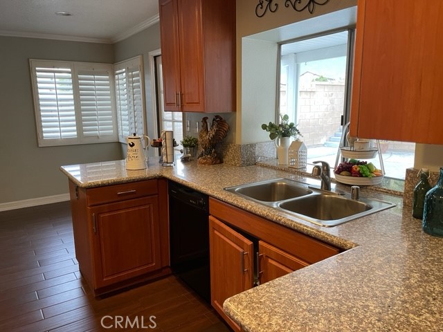 Detail Gallery Image 9 of 23 For 11000 Shaw St, Rancho Cucamonga,  CA 91701 - 3 Beds | 2/1 Baths