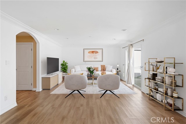 Detail Gallery Image 5 of 70 For 17211 Orozco St, Granada Hills,  CA 91344 - 5 Beds | 5/1 Baths