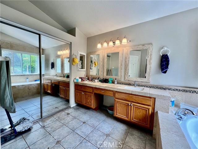 Detail Gallery Image 7 of 9 For 2401 via La Mesa, Chino Hills,  CA 91709 - 5 Beds | 3 Baths