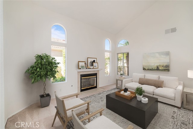 40143 Corte Lorca, Murrieta CA: https://media.crmls.org/medias/c18b2064-9915-4f46-8bd5-13a82a0b5e9f.jpg