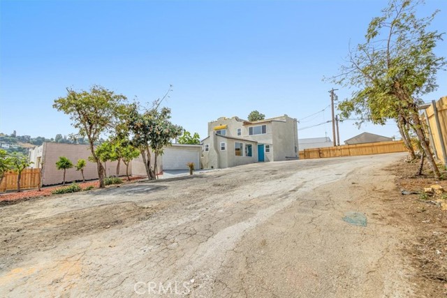 Detail Gallery Image 41 of 65 For 1521 N Bonnie Beach, Los Angeles,  CA 90063 - 5 Beds | 2/1 Baths