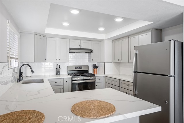 2208 The Strand, Manhattan Beach CA: https://media.crmls.org/medias/c18b9e23-0e94-4459-9385-a52ac5658d04.jpg