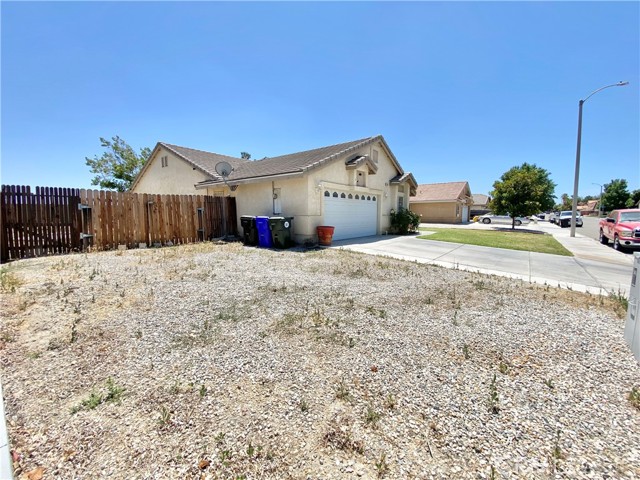 Image 3 for 13221 Quiet Canyon Dr, Victorville, CA 92395