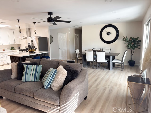 Detail Gallery Image 11 of 20 For 42715 Kansas, Palm Desert,  CA 92211 - 3 Beds | 2 Baths