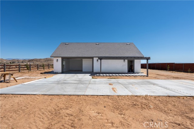 23670 Shirwaun, Apple Valley CA: https://media.crmls.org/medias/c18dbafc-a337-4140-9e66-6ea043212dd3.jpg
