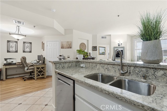 Detail Gallery Image 8 of 38 For 535 Magnolia #113,  Long Beach,  CA 90802 - 1 Beds | 1 Baths