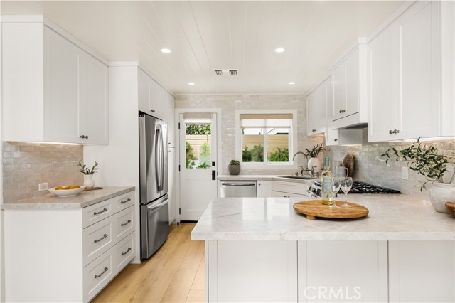 Detail Gallery Image 8 of 29 For 2134 Orange Ave #E135,  Costa Mesa,  CA 92627 - 2 Beds | 1 Baths