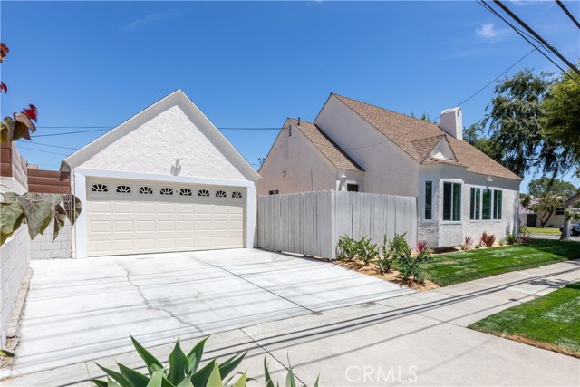 Detail Gallery Image 7 of 44 For 3301 Falcon Ave, Long Beach,  CA 90755 - 2 Beds | 1 Baths
