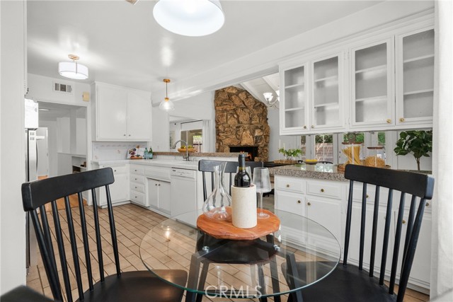 6644 Bianca Avenue, Van Nuys CA: https://media.crmls.org/medias/c18e9ab6-b90e-4097-afca-24b18bb0c521.jpg
