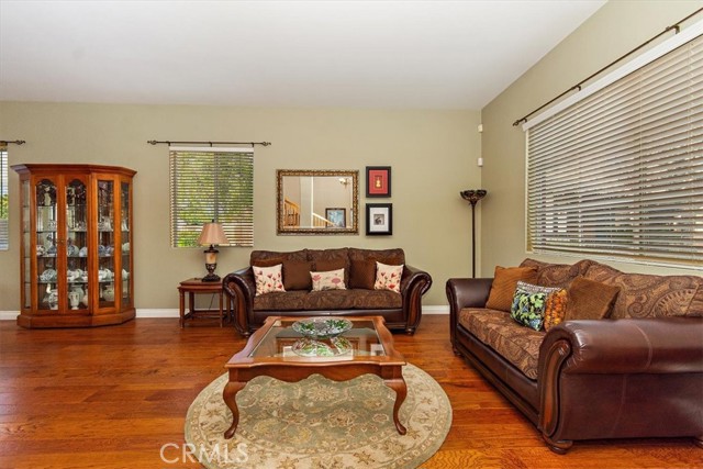 14132 Peral Court, Chino CA: https://media.crmls.org/medias/c18eca8b-fd86-49cc-93b8-8931f4ff57b3.jpg