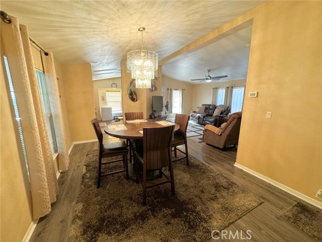 Detail Gallery Image 12 of 40 For 4901 Green River Rd #168,  Corona,  CA 92878 - 3 Beds | 2 Baths