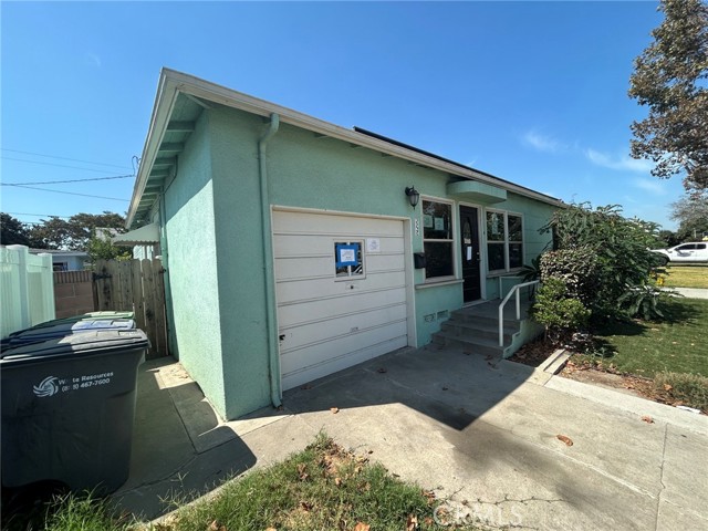 2736 East Jackson photo 2