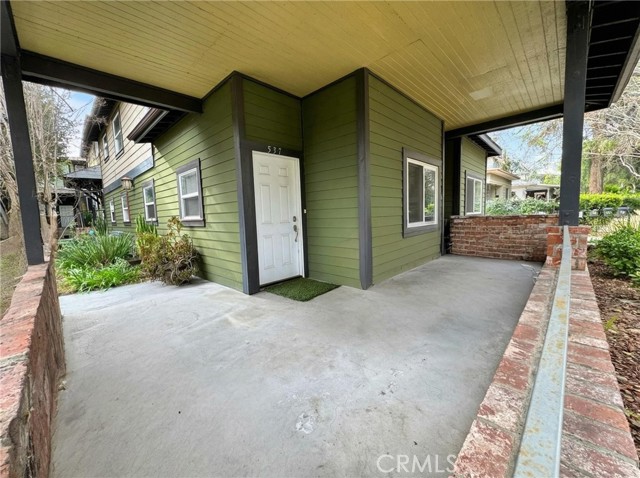 Detail Gallery Image 4 of 20 For 537 Cypress, Pasadena,  CA 91103 - 3 Beds | 3 Baths