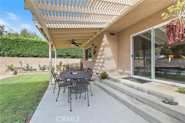 4489 Paula Ave, Lakewood CA: https://media.crmls.org/medias/c1905b00-1f13-43ac-9874-307b7ae30f41.jpg
