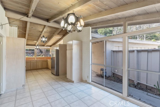 2869 Anchor Avenue, Los Angeles CA: https://media.crmls.org/medias/c190d848-a900-45c9-8c56-50456b94a22d.jpg