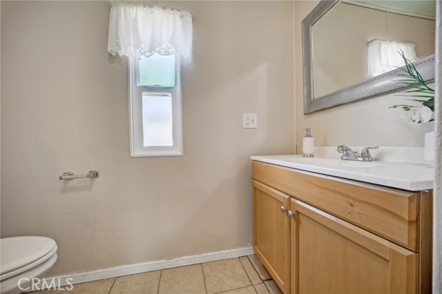 Detail Gallery Image 17 of 36 For 29667 Cromwell Ave, Val Verde,  CA 91384 - 2 Beds | 2 Baths