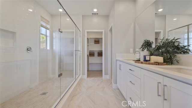 Detail Gallery Image 13 of 31 For 695 Guy Turner Dr, Camarillo,  CA 93010 - 3 Beds | 2/1 Baths