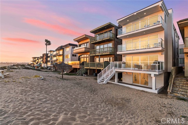 105 A Surfside Avenue, Surfside CA: https://media.crmls.org/medias/c192051c-0d07-4174-891f-3e78b2d717a2.jpg