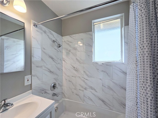 617 Cedar Avenue, Long Beach CA: https://media.crmls.org/medias/c192409c-4239-425f-9ec3-73e98ad310a1.jpg