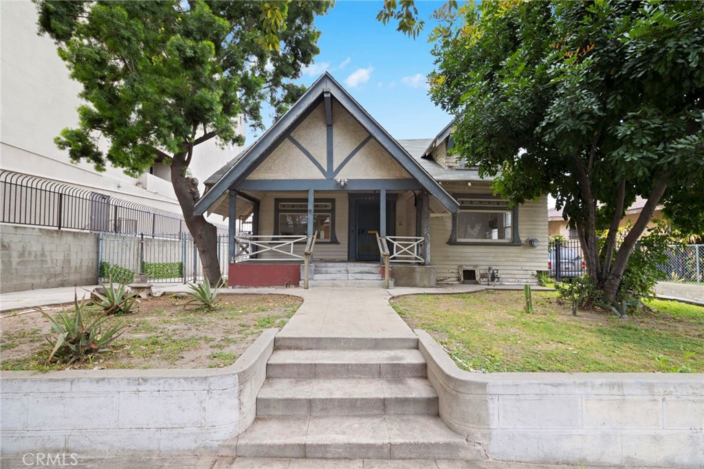 157 S Virgil Avenue