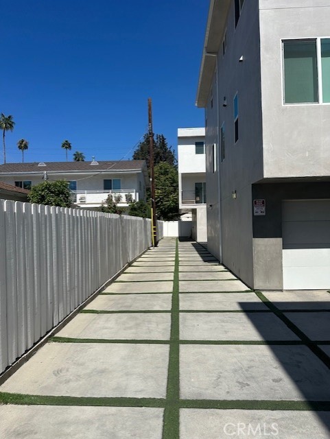 Detail Gallery Image 11 of 11 For 14247 Sylvan, Van Nuys,  CA 91401 - 1 Beds | 1 Baths