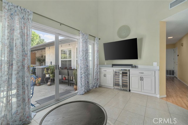 339 W Dawson Court, Glendora CA: https://media.crmls.org/medias/c1932249-b344-4c94-8728-2576b86ca94c.jpg