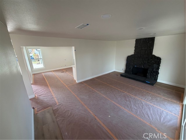 Detail Gallery Image 4 of 6 For 1634 Lantana, Pomona,  CA 91766 - 3 Beds | 2 Baths