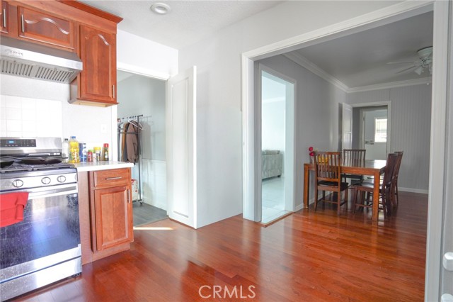 Detail Gallery Image 40 of 48 For 404 Poinsettia, Compton,  CA 90221 - 3 Beds | 2 Baths