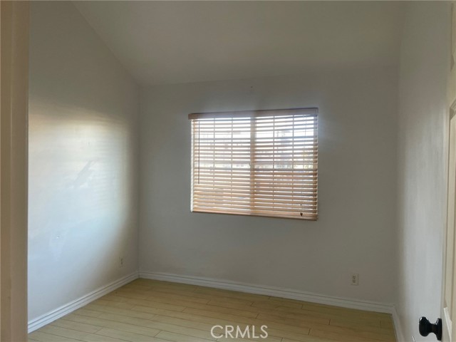 Detail Gallery Image 18 of 18 For 8425 Burnet Ave #4,  North Hills,  CA 91343 - 4 Beds | 3 Baths