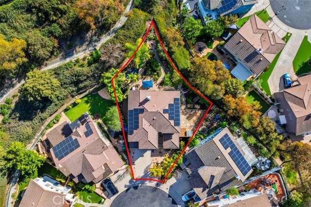 Image 3 of 58 For 65 Castletree