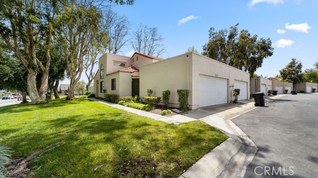 8591 Salina Street, Rancho Cucamonga CA: https://media.crmls.org/medias/c1959e2e-2e20-46f4-b834-7a9b117d5156.jpg