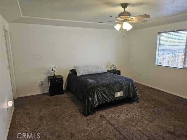 Detail Gallery Image 6 of 15 For 18904 Madrone, Hesperia,  CA 92345 - 4 Beds | 2 Baths