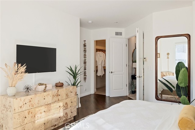 Detail Gallery Image 40 of 66 For 229 23rd, Manhattan Beach,  CA 90266 - 3 Beds | 4 Baths