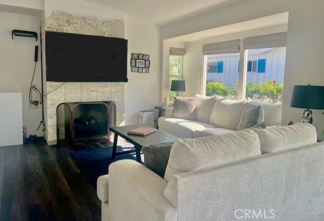 24 Saratoga, Newport Beach CA: https://media.crmls.org/medias/c197a919-15ea-4645-bf82-b623e58eab72.jpg