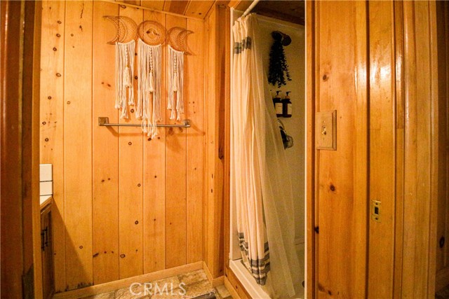 Detail Gallery Image 24 of 30 For 33020 Arrowbear Dr, Running Springs,  CA 92382 - 3 Beds | 2/1 Baths