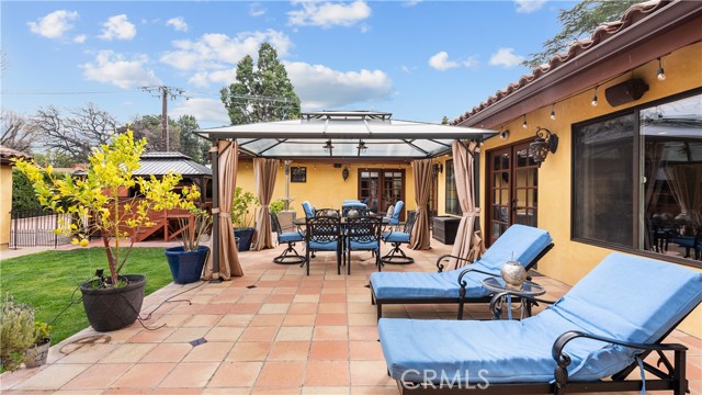 24604 Apple Street, Newhall CA: https://media.crmls.org/medias/c198172e-6e87-408e-b668-f25ed3e7e98f.jpg
