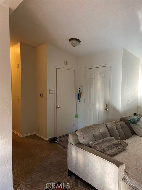 Detail Gallery Image 8 of 13 For 31928 Cinnabar, Castaic,  CA 91384 - 3 Beds | 2 Baths