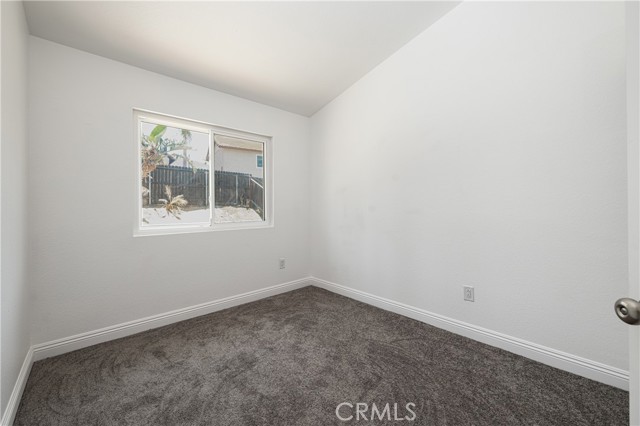 Detail Gallery Image 21 of 49 For 14791 Mountain High Dr, Fontana,  CA 92337 - 4 Beds | 2/1 Baths