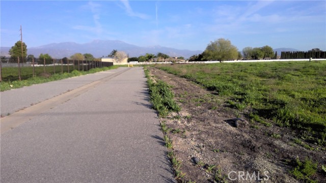 Detail Gallery Image 9 of 14 For 1 Lyon Ave, Hemet,  CA 92543 - – Beds | – Baths