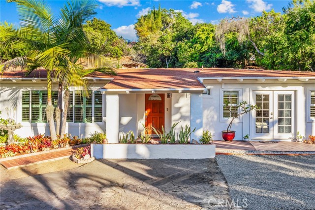 1670 Alta Vista, Vista CA: https://media.crmls.org/medias/c1997273-e534-485e-a68d-f5ea39c13ecf.jpg