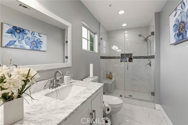 Detail Gallery Image 19 of 27 For 9429 Burnet Ave #5,  North Hills,  CA 91343 - 3 Beds | 2 Baths