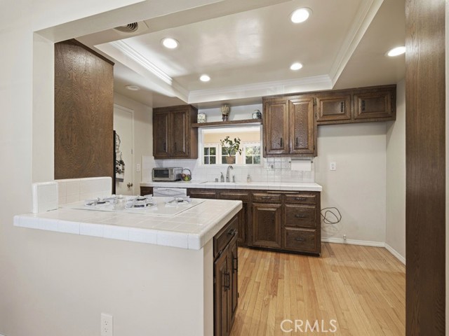 Detail Gallery Image 3 of 26 For 16418 Minnehaha St, Granada Hills,  CA 91344 - 3 Beds | 2 Baths