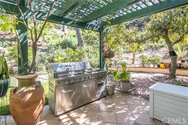 Detail Gallery Image 26 of 29 For 13542 Ashbrook Ln, Moorpark,  CA 93021 - 4 Beds | 3/1 Baths