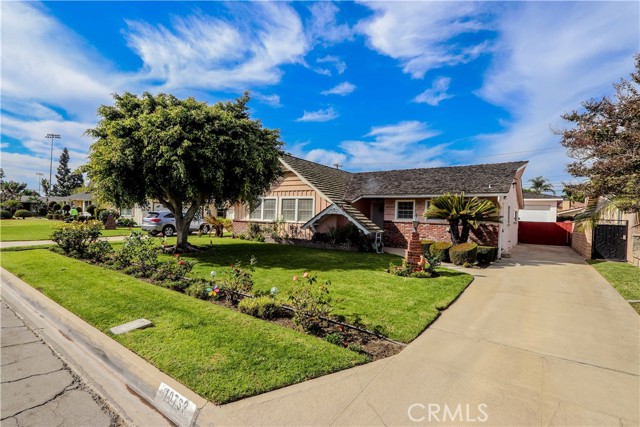 Detail Gallery Image 1 of 1 For 10733 Pico Vista Rd, Downey,  CA 90241 - 3 Beds | 2/1 Baths