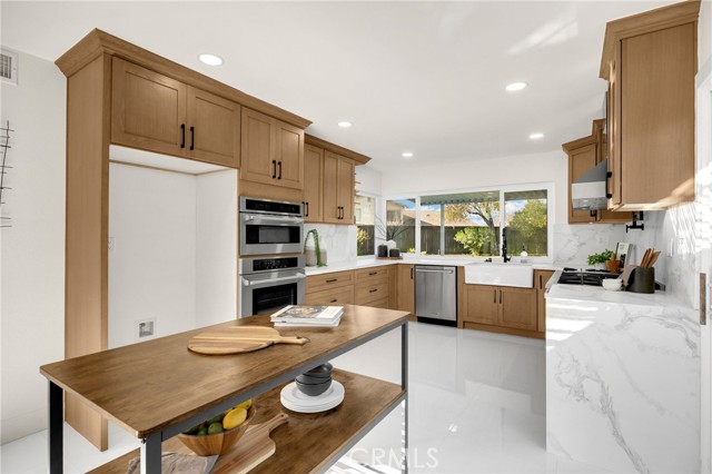 4041 Bycroft, Yorba Linda CA: https://media.crmls.org/medias/c19b90c9-92ab-4037-b91b-906f41b32579.jpg