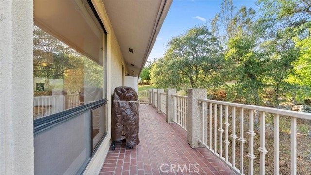 29 Zepher Way, Oroville CA: https://media.crmls.org/medias/c19b98a6-7d37-43bb-ba1b-55b5379bc3d2.jpg
