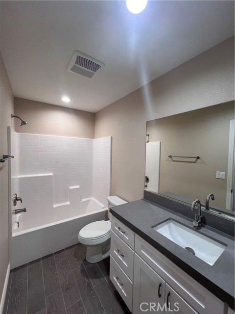 Detail Gallery Image 7 of 12 For 21421 Pah-Ute, Apple Valley,  CA 92308 - 4 Beds | 2 Baths