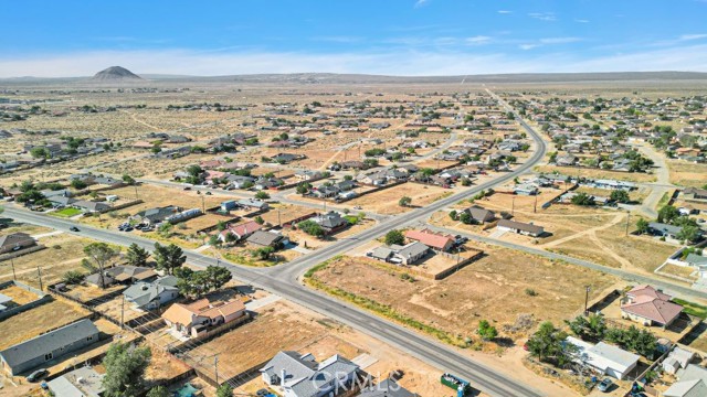 Detail Gallery Image 2 of 11 For 20525 Airway Bld, California City,  CA 93505 - – Beds | – Baths