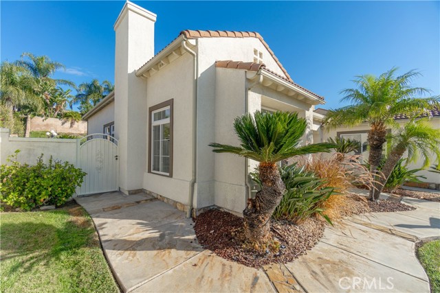 Detail Gallery Image 5 of 53 For 14098 Henderson Dr, Rancho Cucamonga,  CA 91739 - 4 Beds | 2/1 Baths